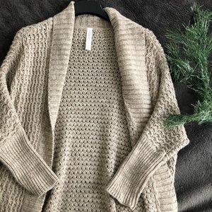 Aeropostale knitted cardigan